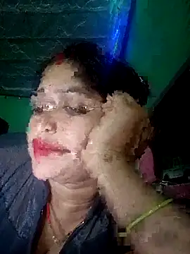 Snapshot of Chandni chatting on 03.01.25 Chandni online show from 03.01.25