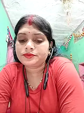 Snapshot of Chandni chatting on 03.05.25 Chandni online show from 03.05.25