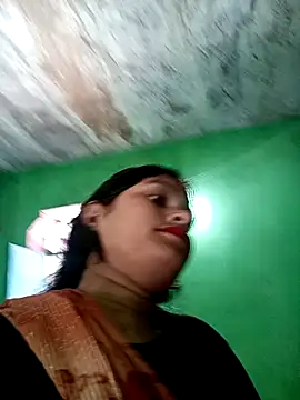 Snapshot of Chandni chatting on 03.09.25 Chandni online show from 03.09.25