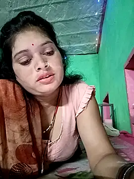 Snapshot of Chandni chatting on 03.17.25 Chandni online show from 03.17.25