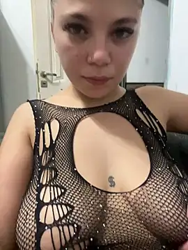 Snapshot of PEACHY439 chatting on 02.21.25 PEACHY439 online show from 02.21.25