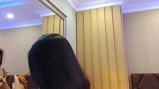 Snapshot of DevonPiers chatting on 02.06.25 DevonPiers online show from 02.06.25