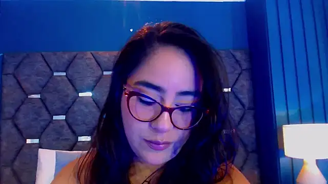 Snapshot of DevonPiers chatting on 09.15.25 DevonPiers online show from 09.15.25