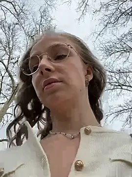 Snapshot of CaseyStar chatting on 03.14.25 CaseyStar online show from 03.14.25