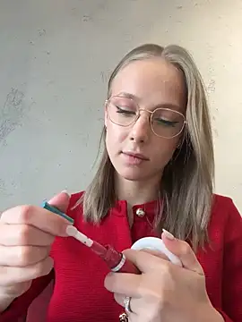 Snapshot of CaseyStar chatting on 03.19.25 CaseyStar online show from 03.19.25