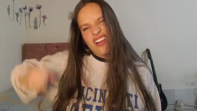 Snapshot of Serenity chatting on 11.01.25 Serenity online show from 11.01.25