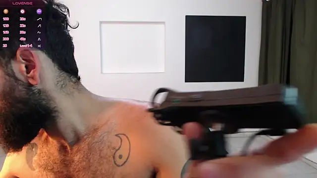 Snapshot of Drogamma chatting on 02.08.25 Drogamma online show from 02.08.25