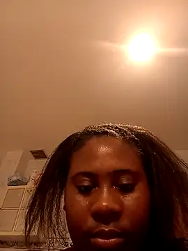 Snapshot of KennyBigWoman chatting on 09.17.25 KennyBigWoman online show from 09.17.25