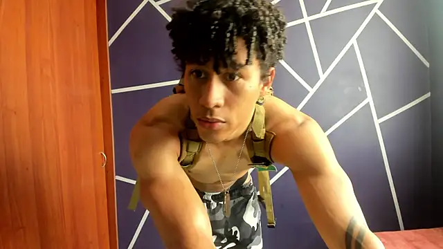 Snapshot of Pendragon1224 chatting on 12.29.24 Pendragon1224 online show from 12.29.24