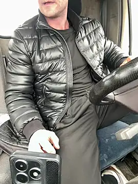 Snapshot of AlexGWoW chatting on 03.12.25 AlexGWoW online show from 03.12.25