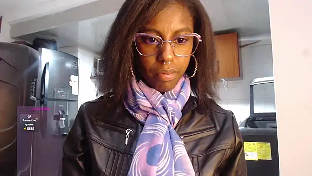 Snapshot of CoccoBele69 chatting on 01.14.25 CoccoBele69 online show from 01.14.25