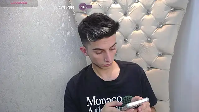 Snapshot of MrWilliseo chatting on 12.11.24 MrWilliseo online show from 12.11.24