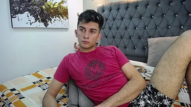 Snapshot of MrWilliseo chatting on 12.26.24 MrWilliseo online show from 12.26.24