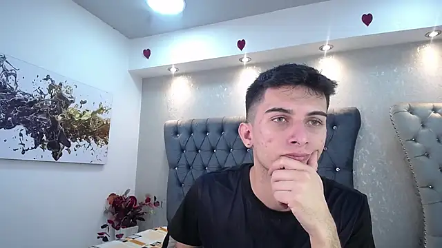 Snapshot of MrWilliseo chatting on 02.24.25 MrWilliseo online show from 02.24.25