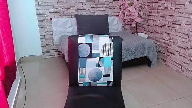 Snapshot of Vanse_lust chatting on 12.13.24 Vanse lust online show from 12.13.24