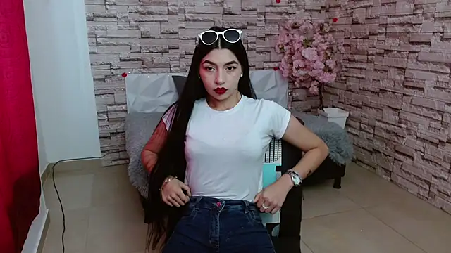 Snapshot of Vanse_lust chatting on 12.20.24 Vanse lust online show from 12.20.24