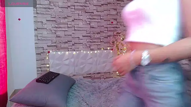 Snapshot of Vanse_lust chatting on 02.04.25 Vanse lust online show from 02.04.25