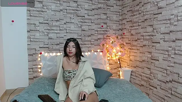 Snapshot of Vanse_lust chatting on 02.10.25 Vanse lust online show from 02.10.25