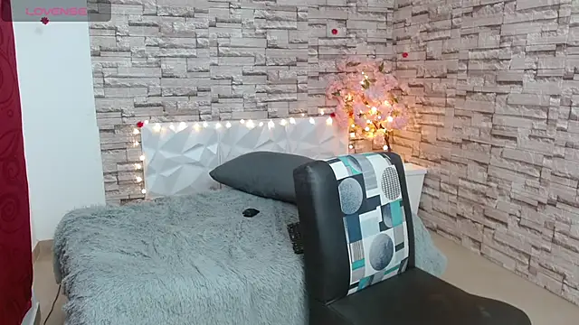 Snapshot of Vanse_lust chatting on 02.26.25 Vanse lust online show from 02.26.25