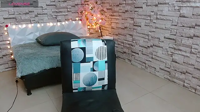 Snapshot of Vanse_lust chatting on 03.21.25 Vanse lust online show from 03.21.25