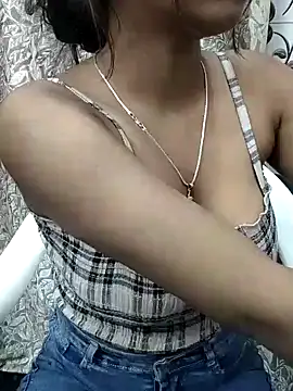 Snapshot of Ishaani_0 chatting on 02.10.25 Ishaani 0 online show from 02.10.25