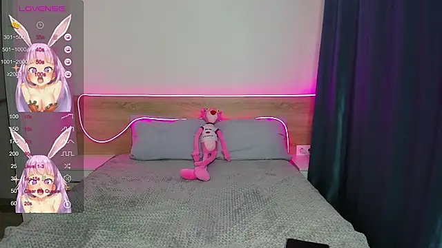 Snapshot of Kitty_Aurora chatting on 12.06.24 Kitty Aurora online show from 12.06.24