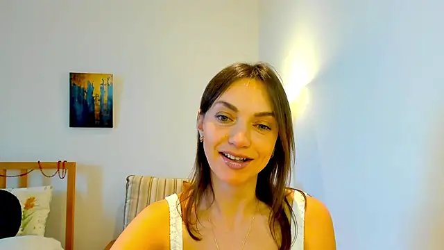 Snapshot of LovelyeeMia chatting on 12.23.24 LovelyeeMia online show from 12.23.24