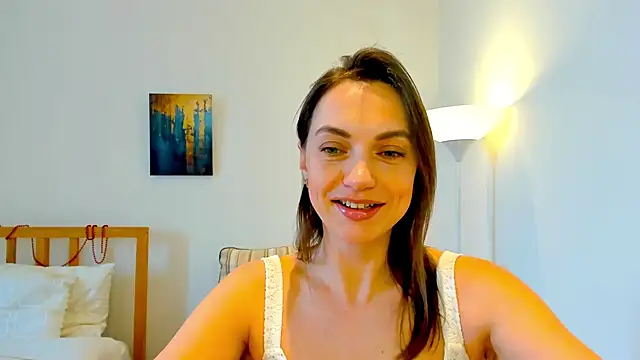 Snapshot of LovelyeeMia chatting on 01.08.25 LovelyeeMia online show from 01.08.25