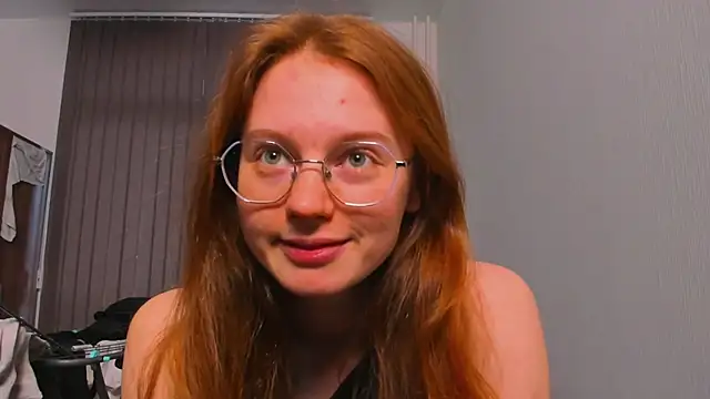 Snapshot of Fire_Luna chatting on 12.06.24 Fire Luna online show from 12.06.24