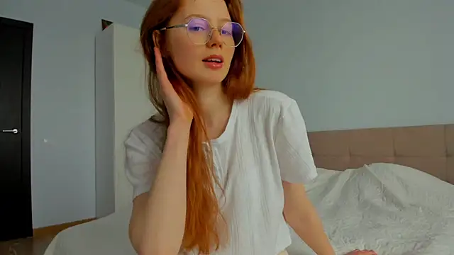 Snapshot of Fire_Luna chatting on 03.13.25 Fire Luna online show from 03.13.25