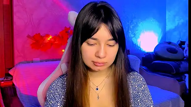 Snapshot of Swee_Alicee chatting on 12.27.24 Swee Alicee online show from 12.27.24
