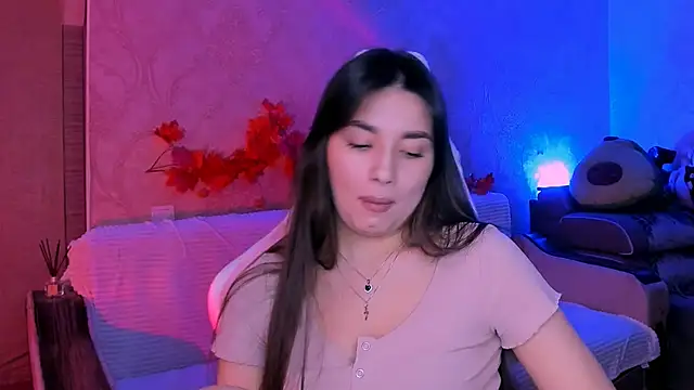 Snapshot of Swee_Alicee chatting on 02.07.25 Swee Alicee online show from 02.07.25
