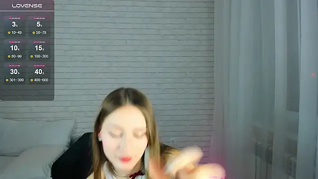 Snapshot of candyboofairy chatting on 12.21.24 candyboofairy online show from 12.21.24