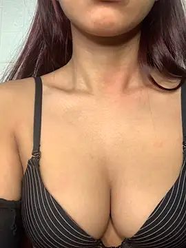 Snapshot of Sweety_008 chatting on 01.11.25 Sweety 008 online show from 01.11.25