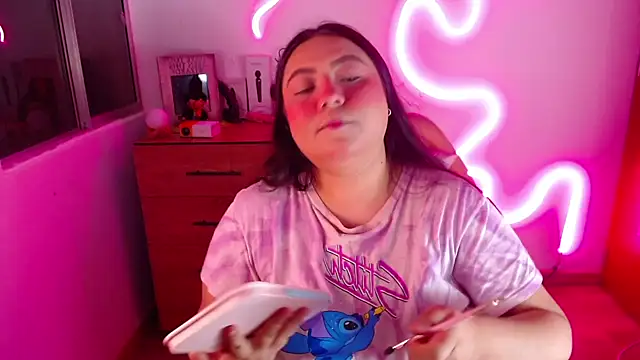 Snapshot of Rebeca_charme21 chatting on 12.07.24 Rebeca charme21 online show from 12.07.24