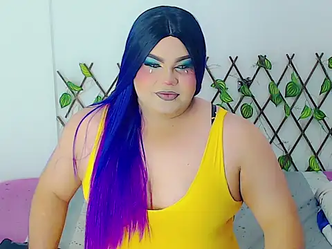 Snapshot of ailen_ts_ chatting on 10.18.25 ailen ts  online show from 10.18.25