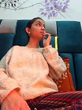 Snapshot of Aleena_Rai chatting on 02.06.25 Aleena Rai online show from 02.06.25