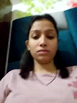 Snapshot of Aleena_Rai chatting on 03.20.25 Aleena Rai online show from 03.20.25
