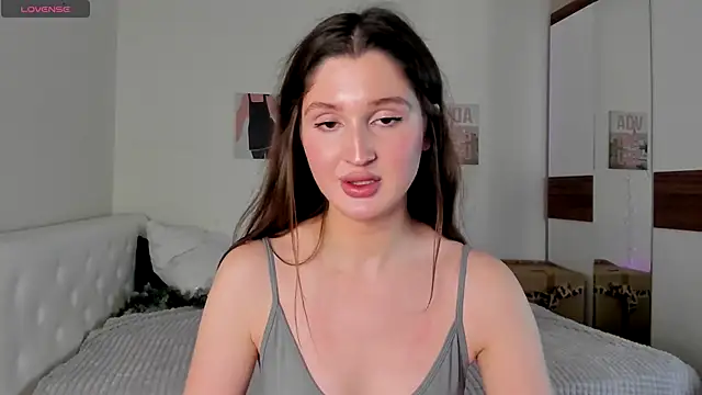 Snapshot of tender_babyy chatting on 12.27.24 tender babyy online show from 12.27.24