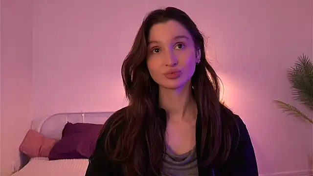 Snapshot of tender_babyy chatting on 09.28.25 tender babyy online show from 09.28.25