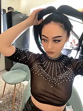 Snapshot of Gya_Rue chatting on 03.14.25 Gya Rue online show from 03.14.25