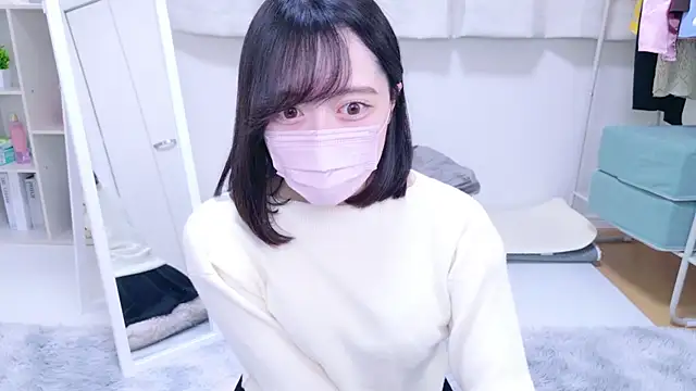 Snapshot of Yurie_ chatting on 12.11.24 Yurie online show from 12.11.24