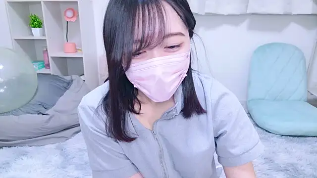 Snapshot of Yurie_ chatting on 02.09.25 Yurie online show from 02.09.25