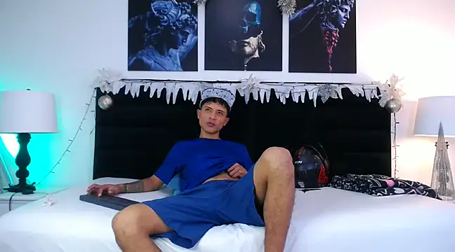 Snapshot of Edward_Milleer chatting on 12.09.24 Edward Milleer online show from 12.09.24