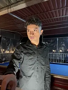 Snapshot of Edward_Milleer chatting on 01.01.25 Edward Milleer online show from 01.01.25