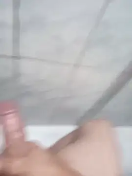 Snapshot of Malubrotudo chatting on 10.13.25 Malubrotudo online show from 10.13.25