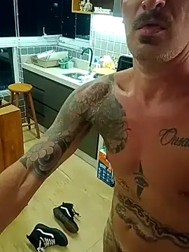 Snapshot of rolesexy chatting on 03.04.25 rolesexy online show from 03.04.25