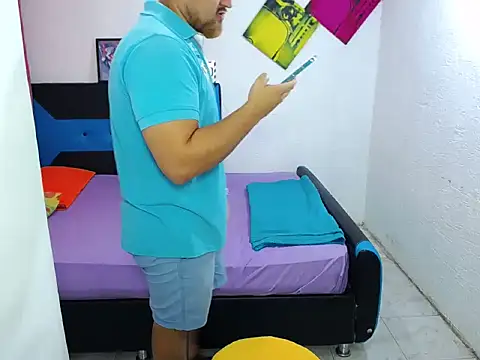 Snapshot of pitbullveryhot chatting on 12.05.24 pitbullveryhot online show from 12.05.24