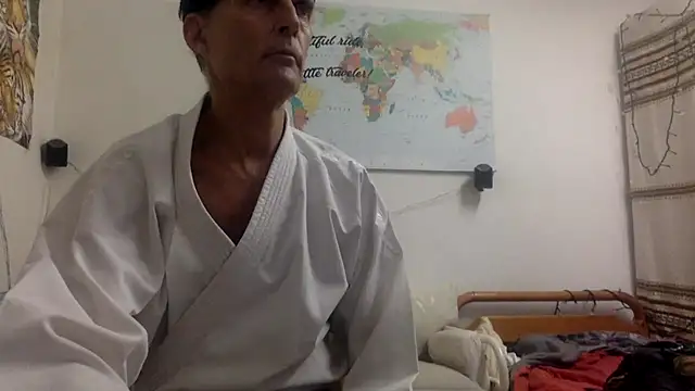 Snapshot of TowaFreespirit chatting on 12.04.24 TowaFreespirit online show from 12.04.24