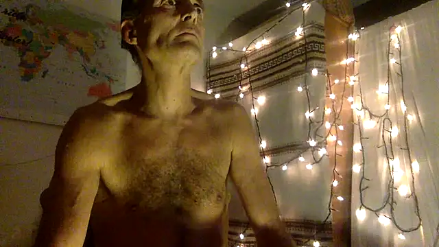 Snapshot of TowaFreespirit chatting on 12.07.24 TowaFreespirit online show from 12.07.24